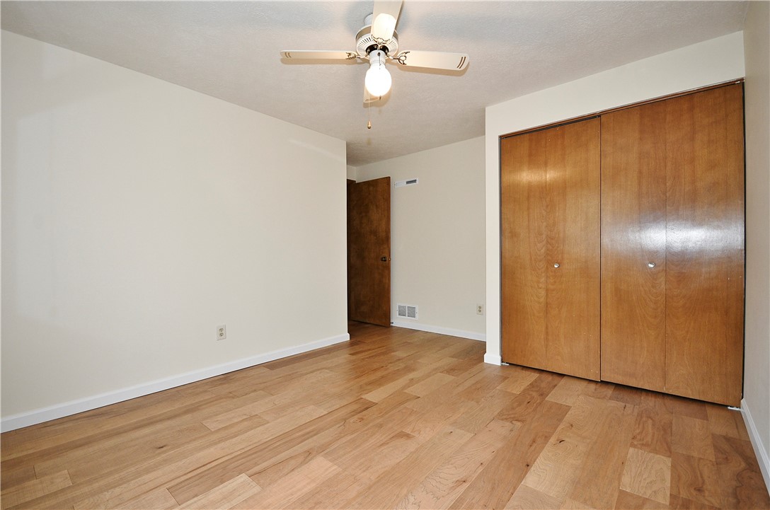 106 Meadow Ct