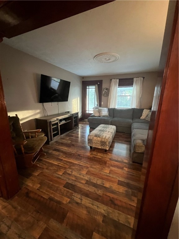 4052 W Main St