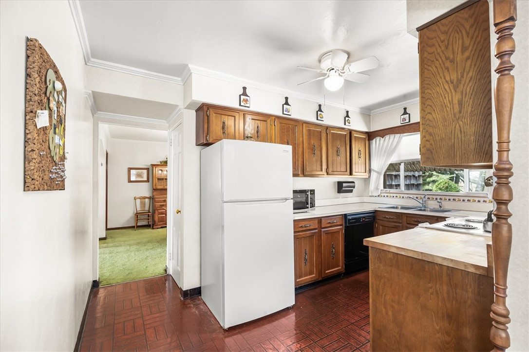 109 Weller Dr