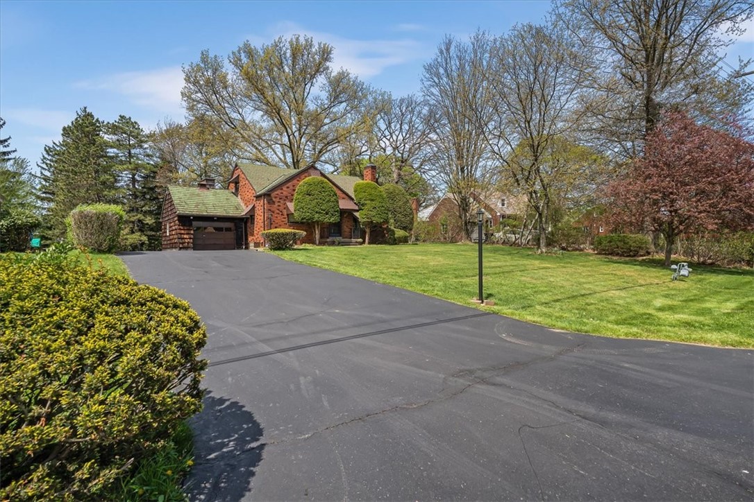109 Weller Dr
