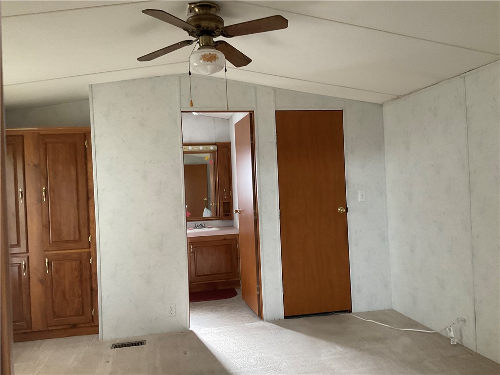 111 Minson Ln