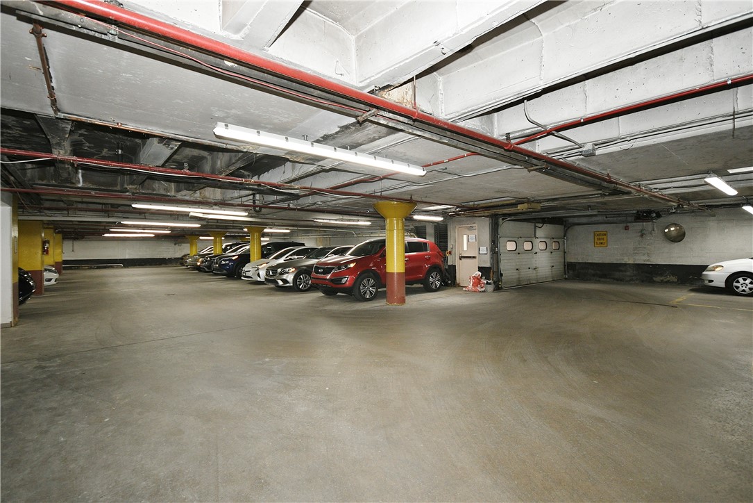 552 N Neville St 54