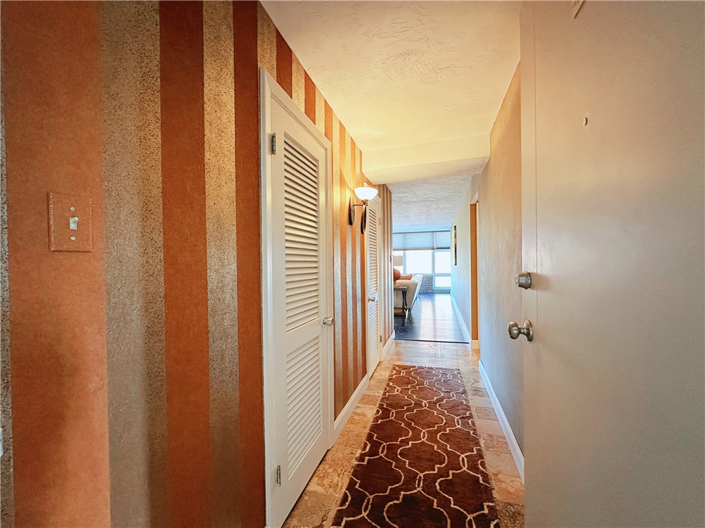 552 N Neville St 54