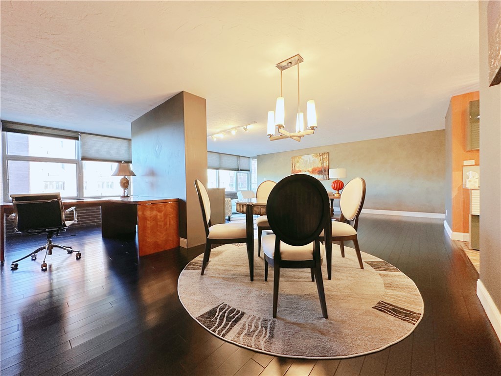 552 N Neville St 54