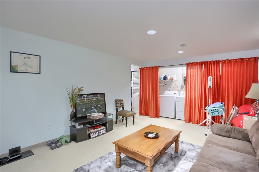 511 Dogwood Ct