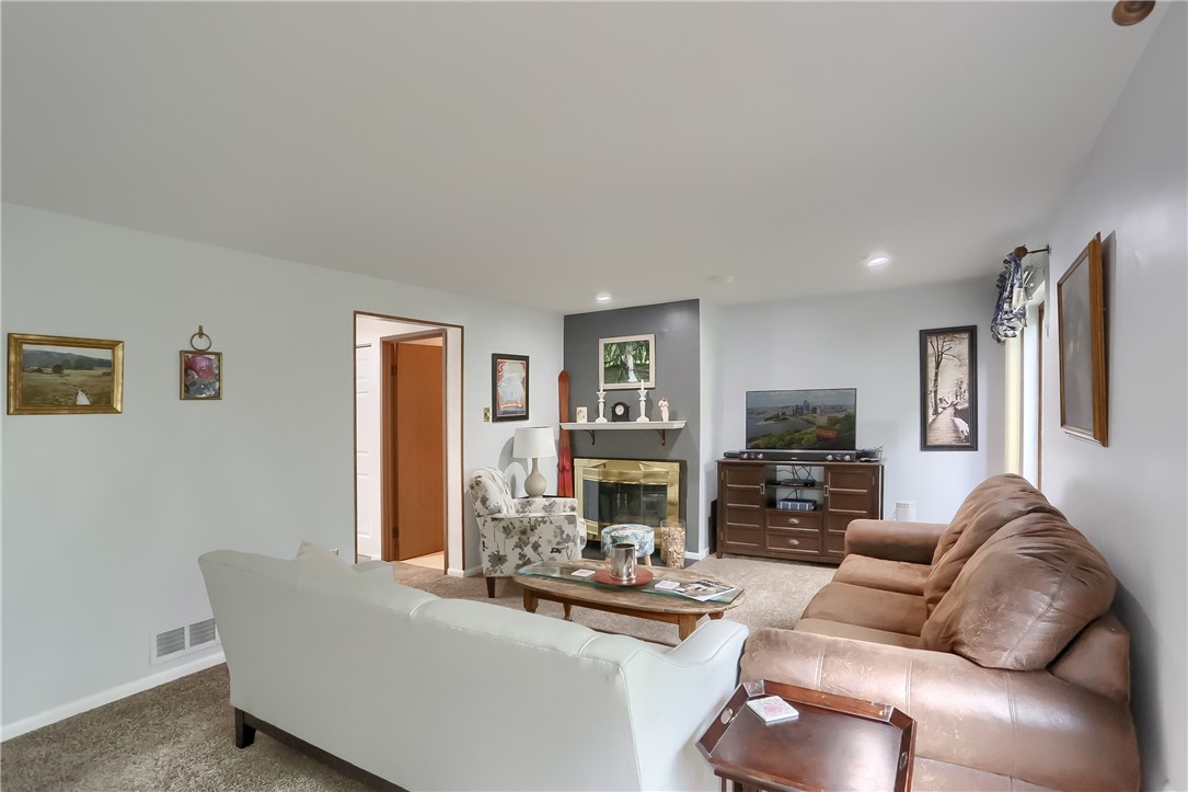 511 Dogwood Ct