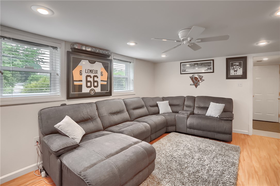 1284 Delfield Drive