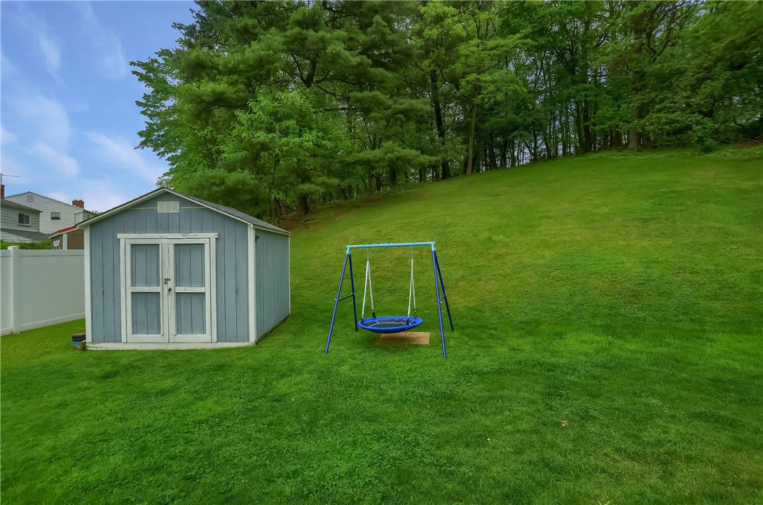 1284 Delfield Drive