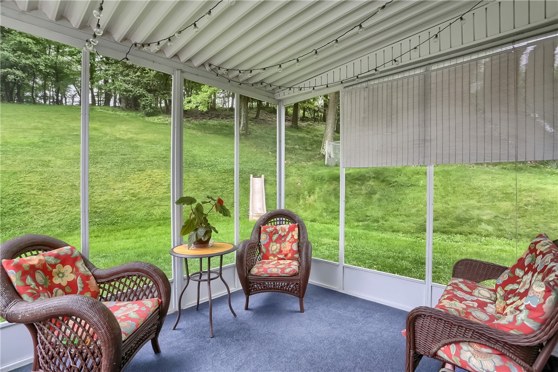 1284 Delfield Drive