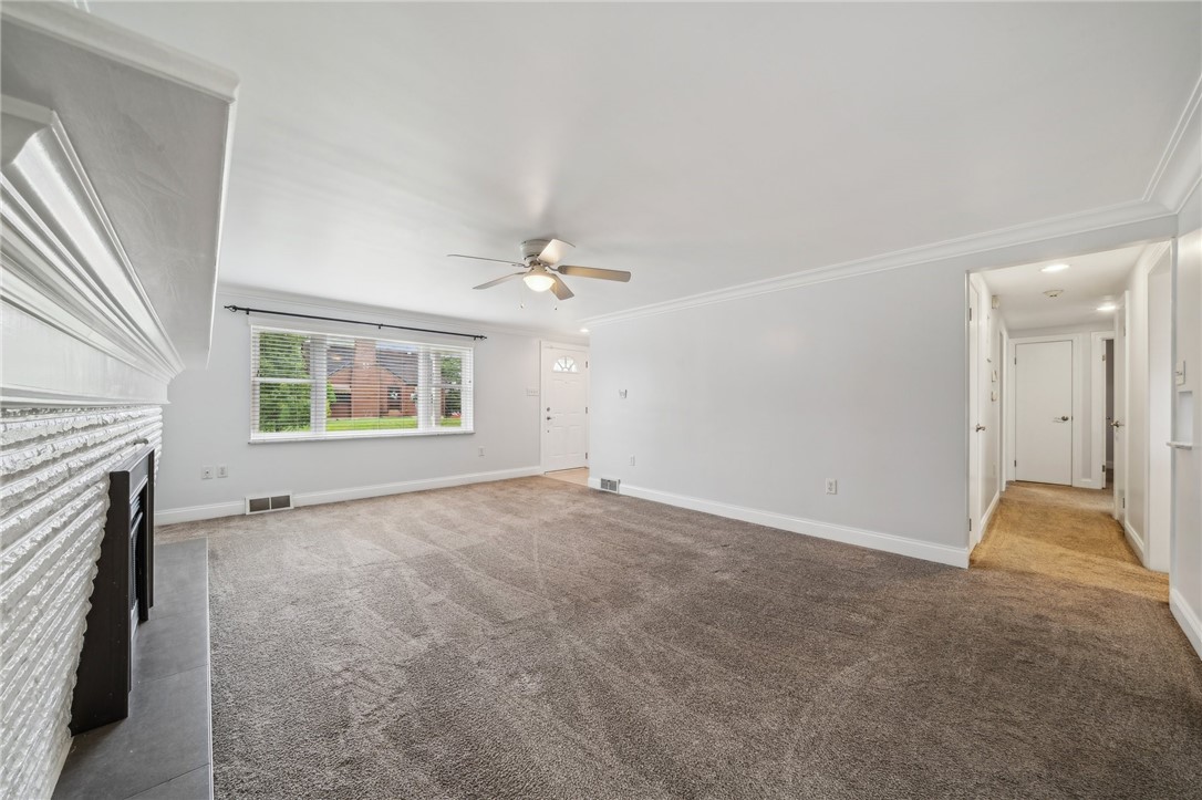 221 Thomas School