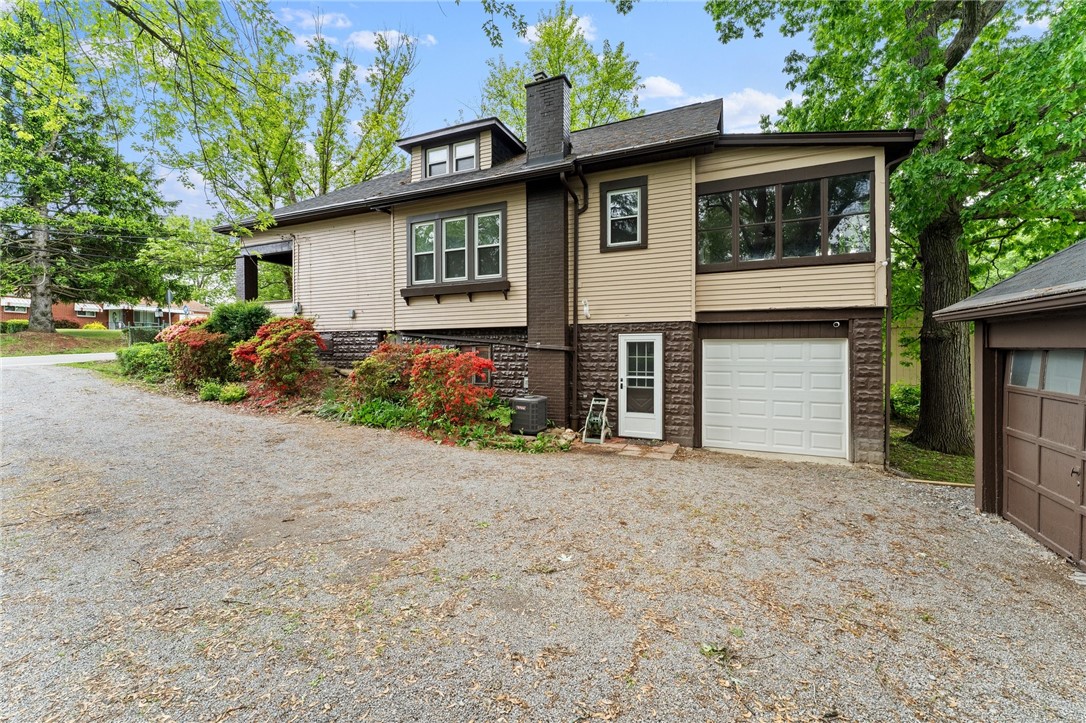 1621 Old Brodhead Rd