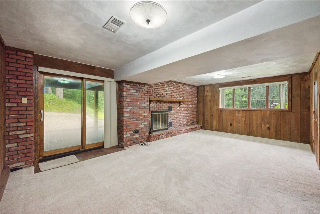 6151 Terry Ln