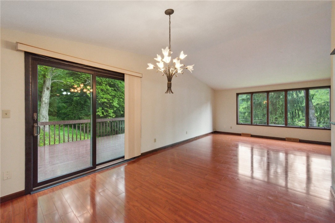 6151 Terry Ln