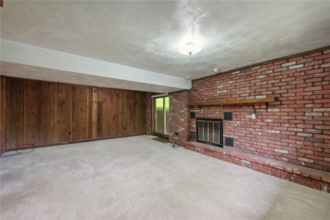 6151 Terry Ln