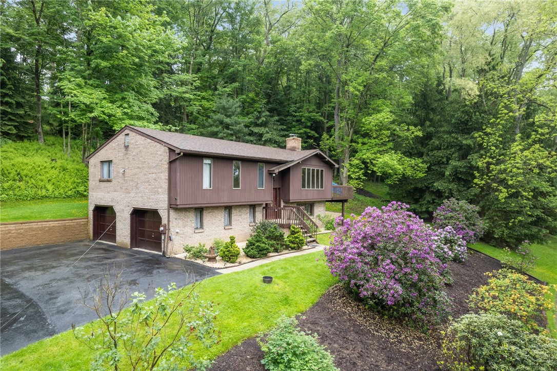 6151 Terry Ln