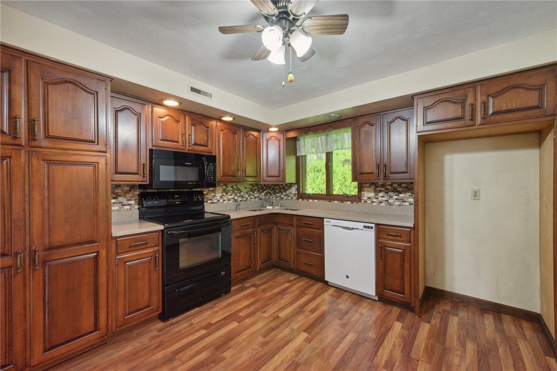 6151 Terry Ln