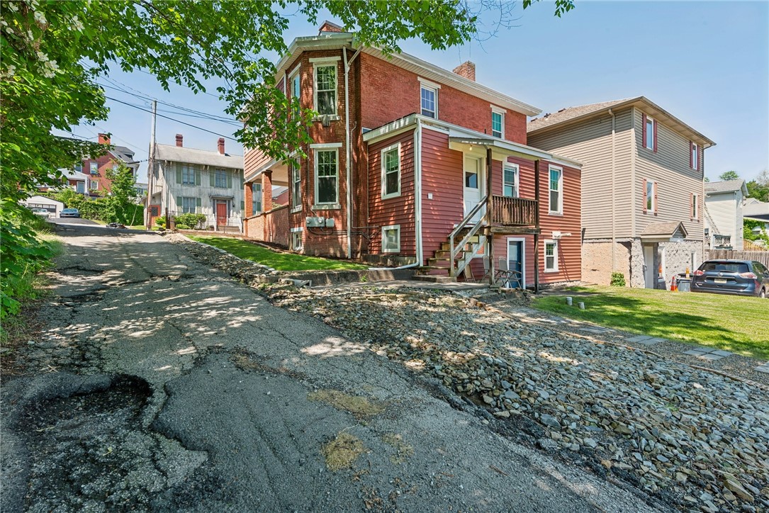 11 Westminster Ave