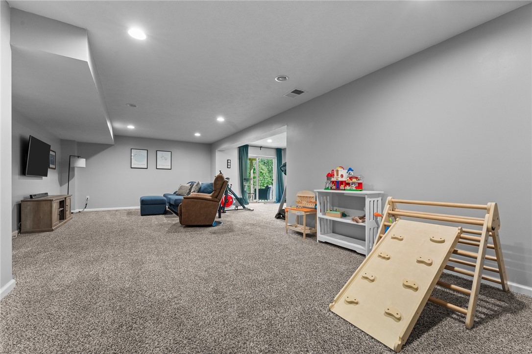 110 Brook Side Dr