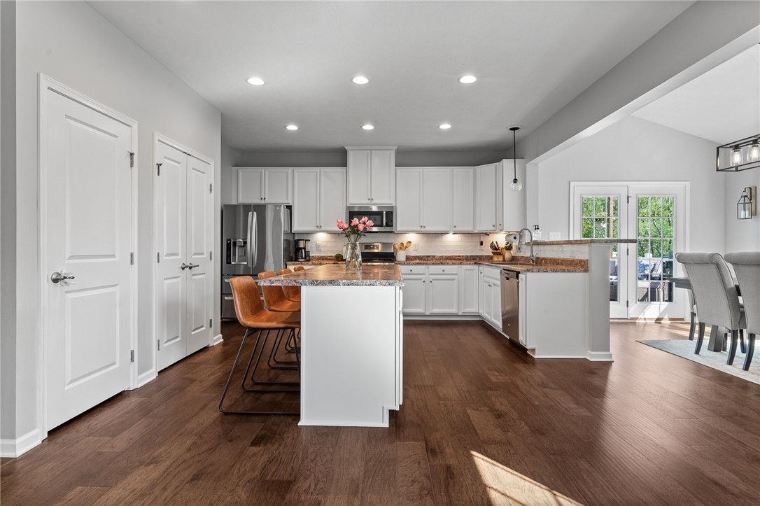 110 Brook Side Dr