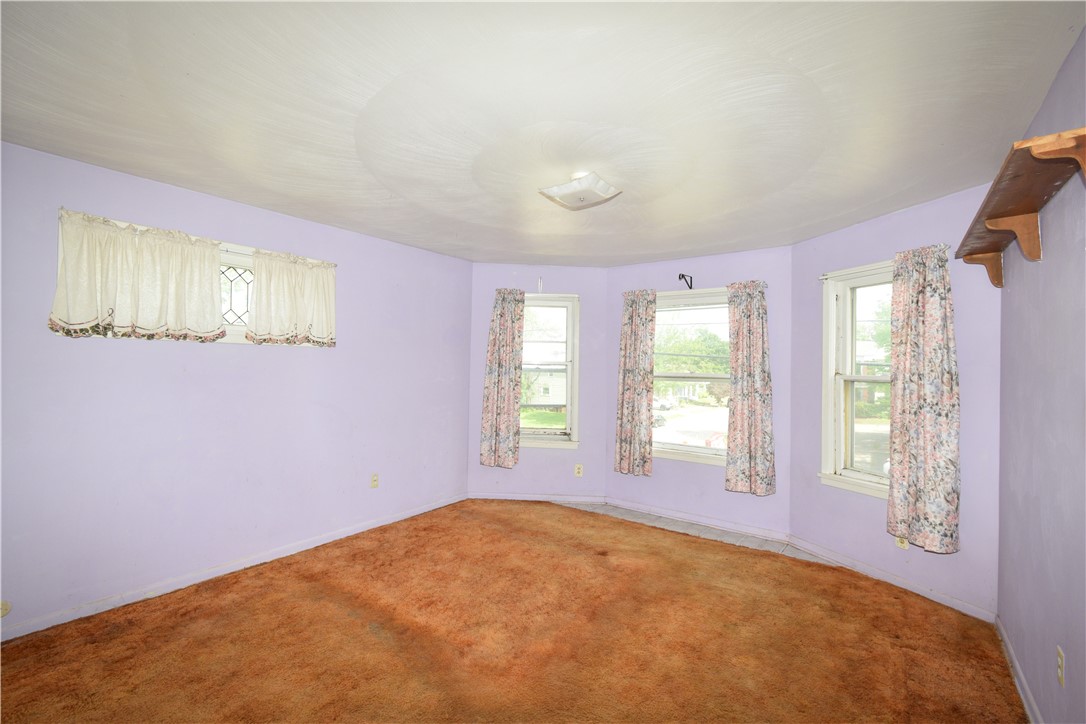 594 Prindle St