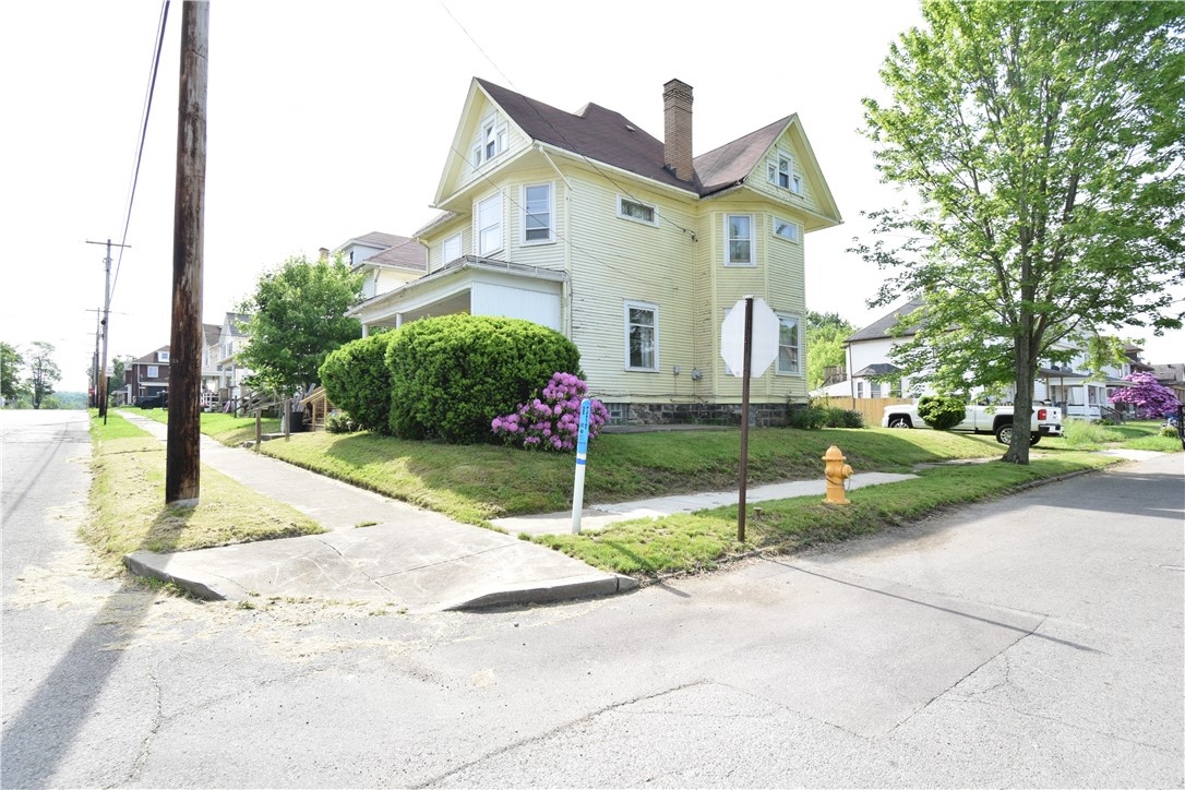 594 Prindle St