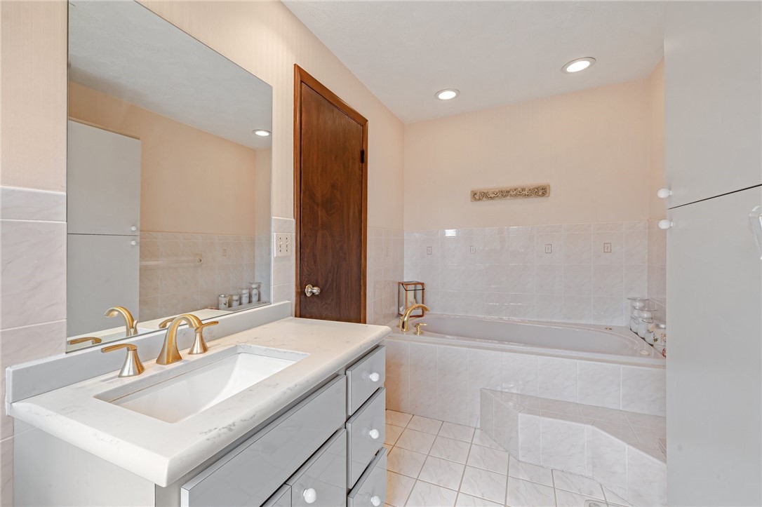 23 Hampshire Dr