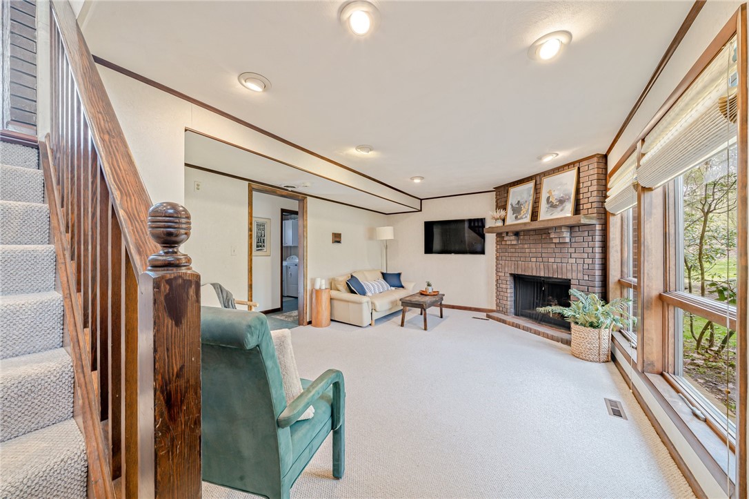 23 Hampshire Dr