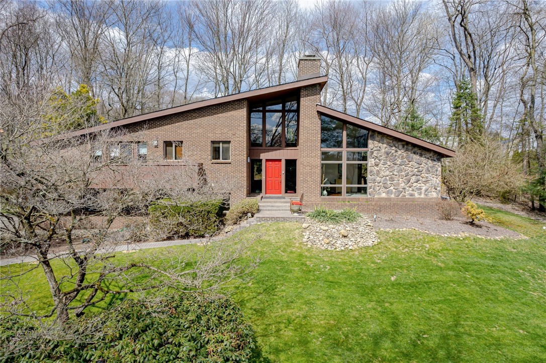 23 Hampshire Dr