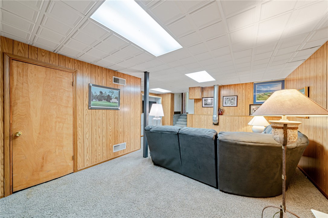23 Hampshire Dr