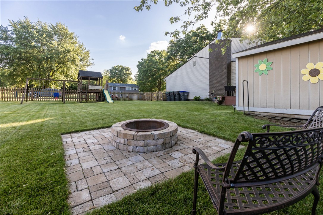 101 Briarwood Ln