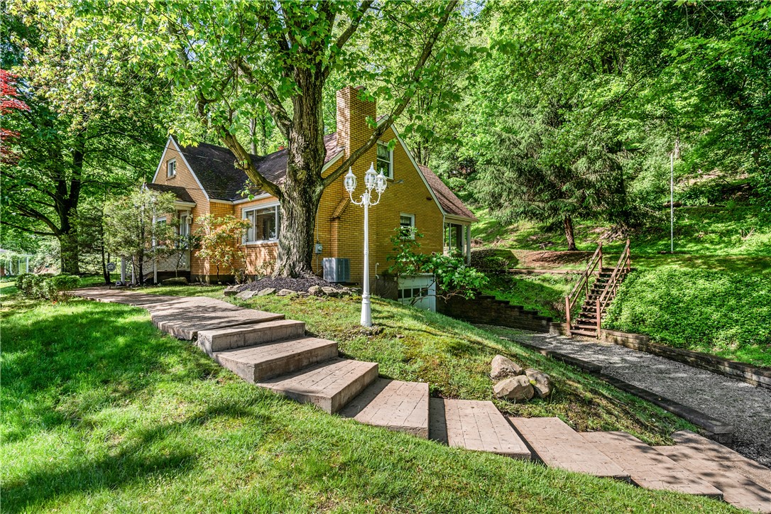 683 Thompson Run Road