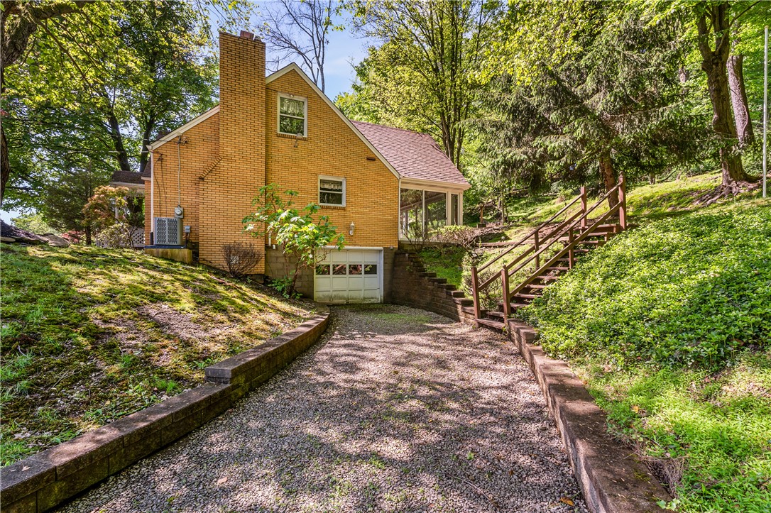 683 Thompson Run Road