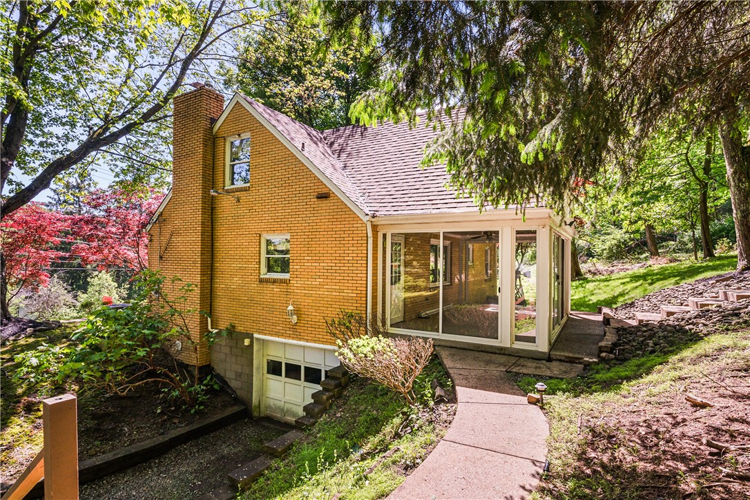 683 Thompson Run Road