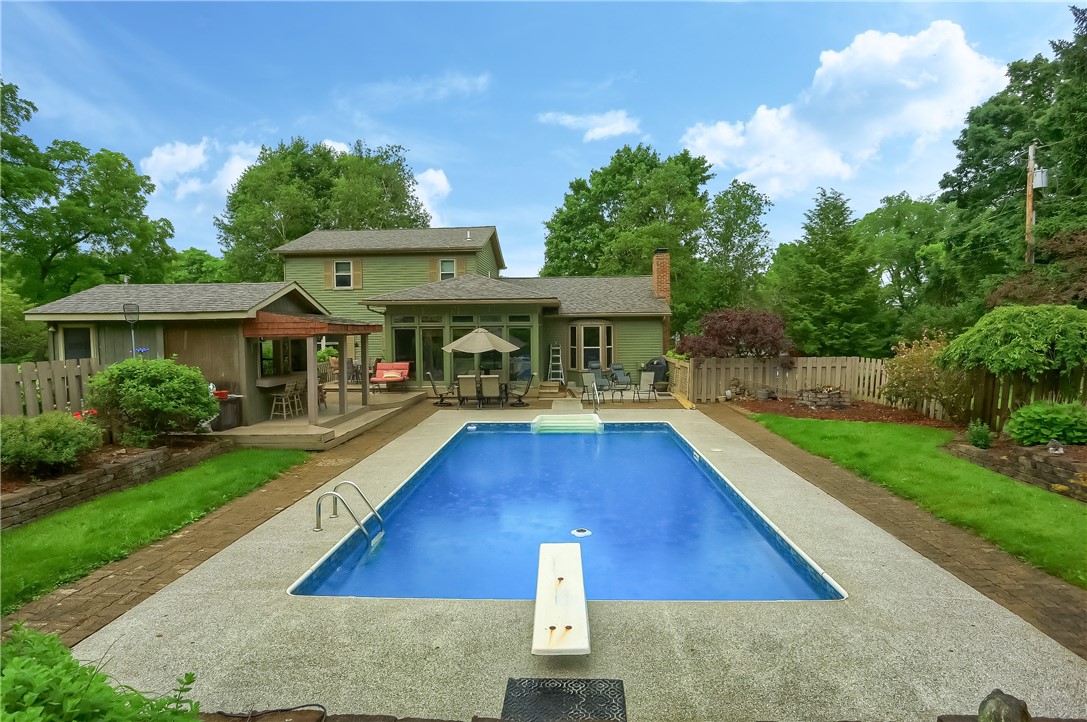 4729 Edinburg Rd