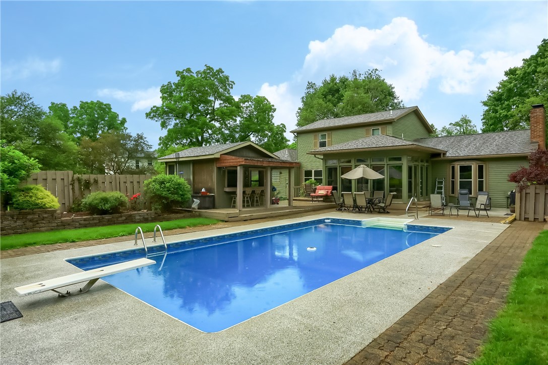 4729 Edinburg Rd