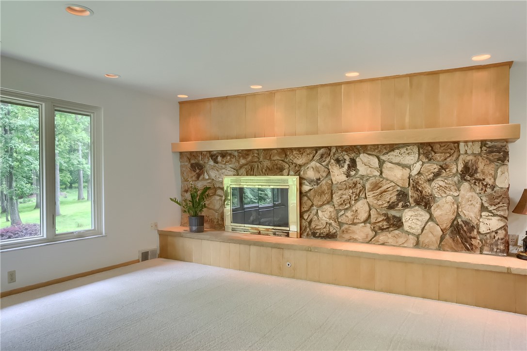 929 Center Oak Drive