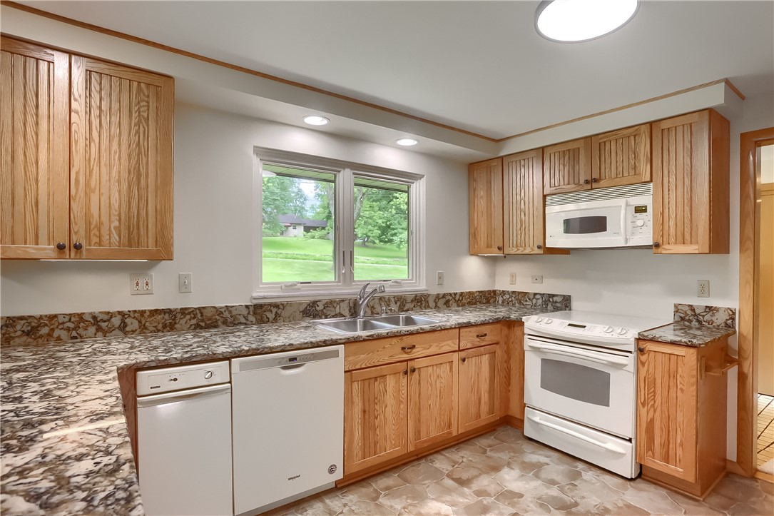 929 Center Oak Drive