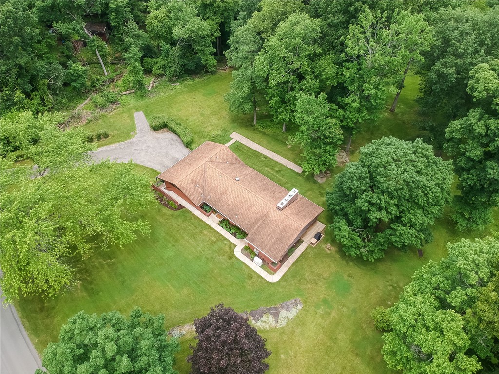 929 Center Oak Drive