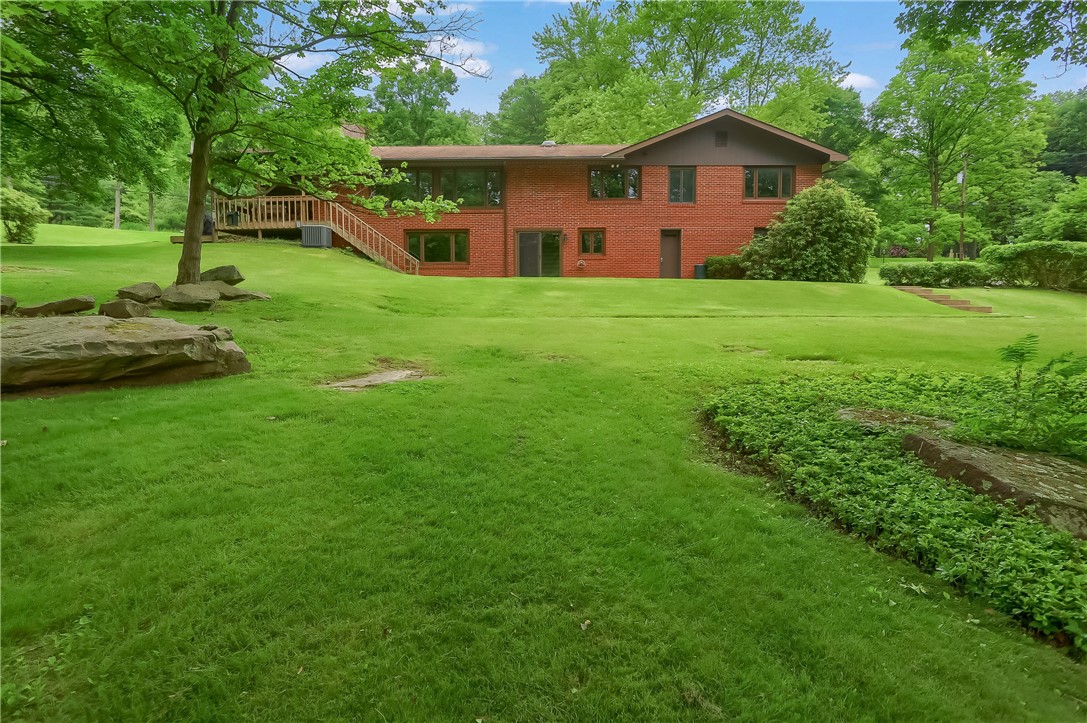 929 Center Oak Drive