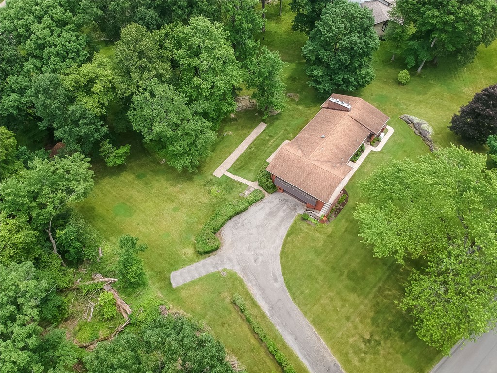 929 Center Oak Drive