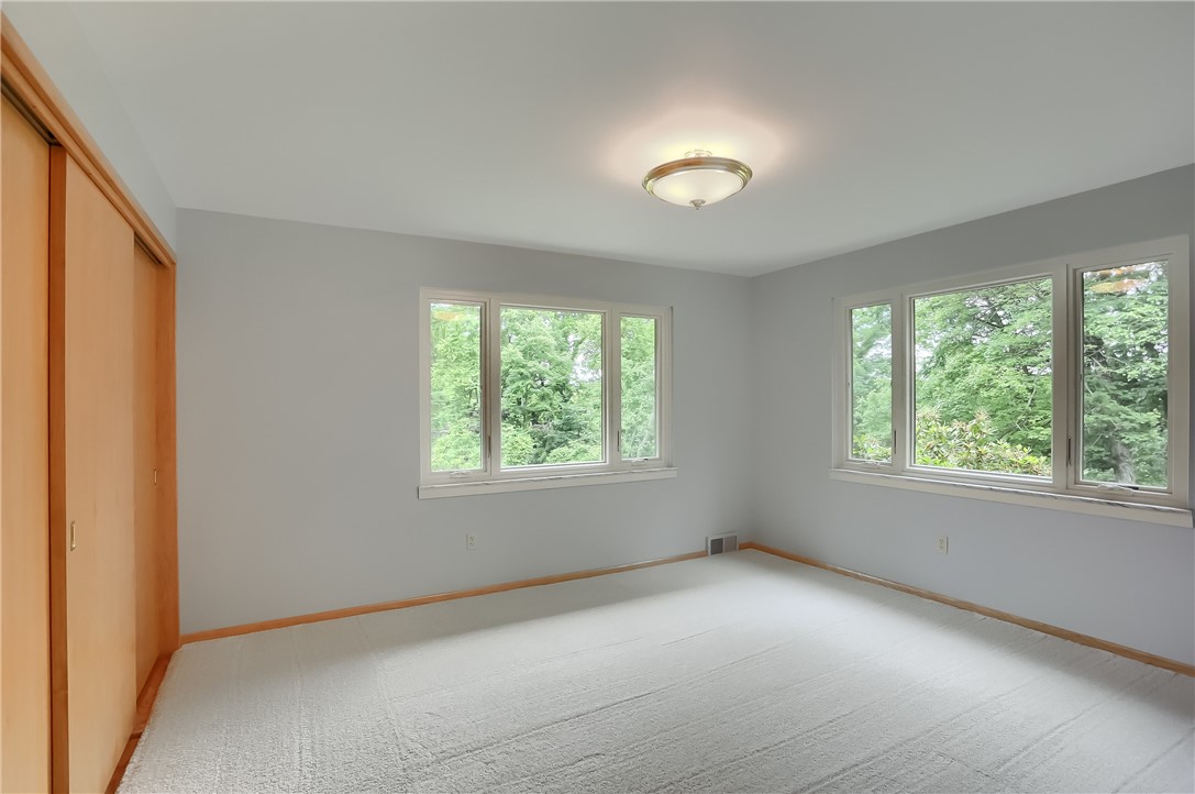 929 Center Oak Drive