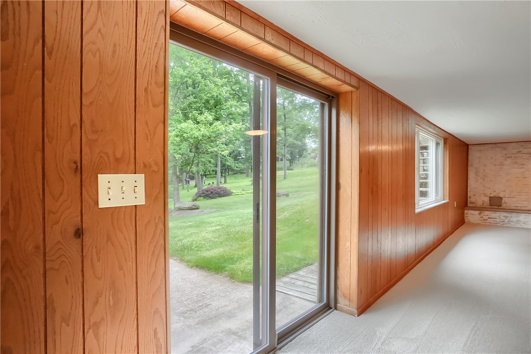 929 Center Oak Drive