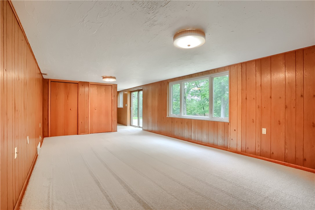 929 Center Oak Drive