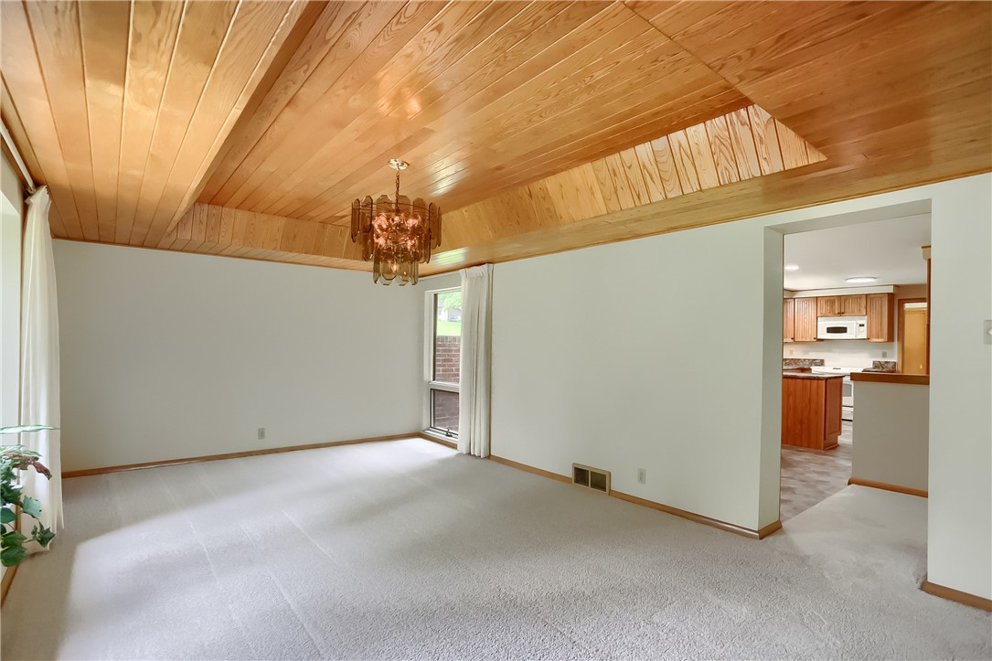 929 Center Oak Drive