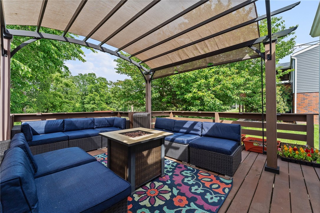 222 Win Ridge Dr