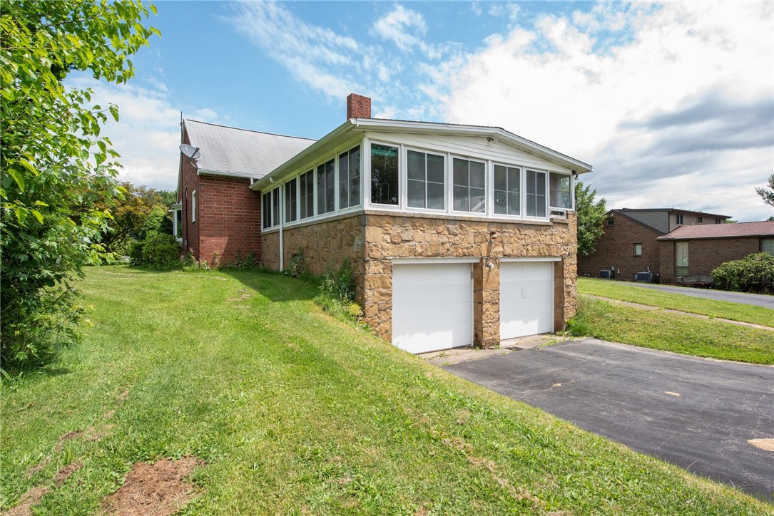 340 Stone Church Rd