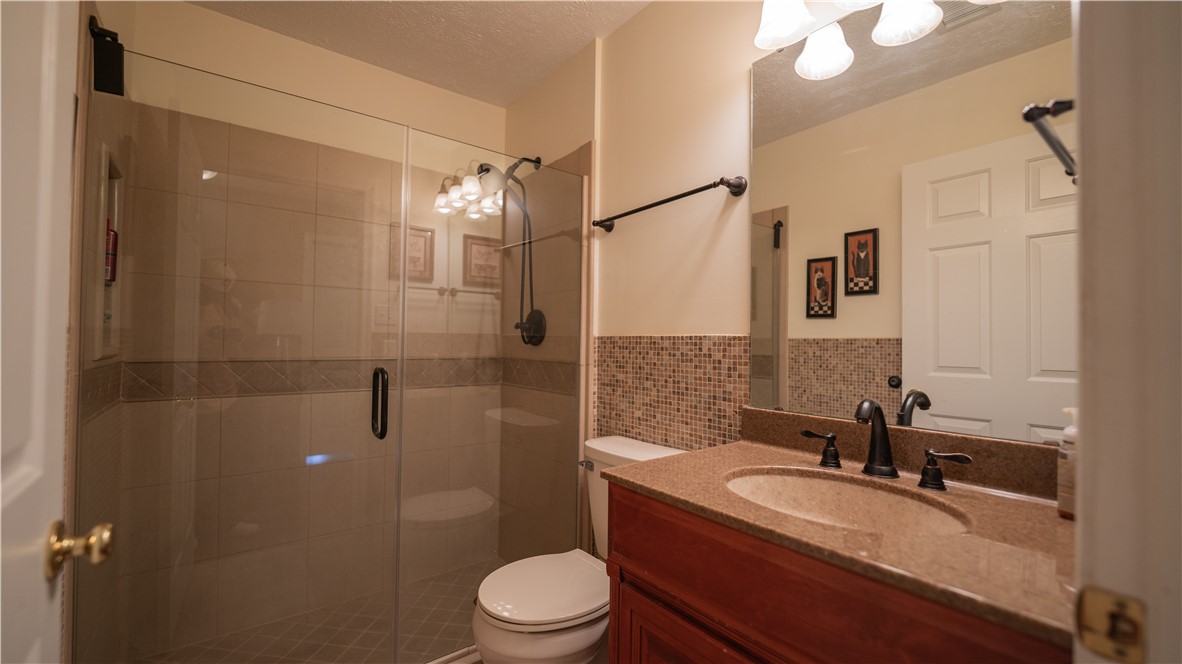 186 Valley View Dr