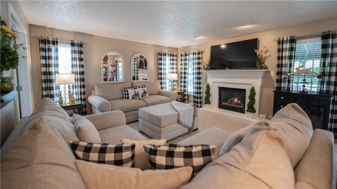 186 Valley View Dr