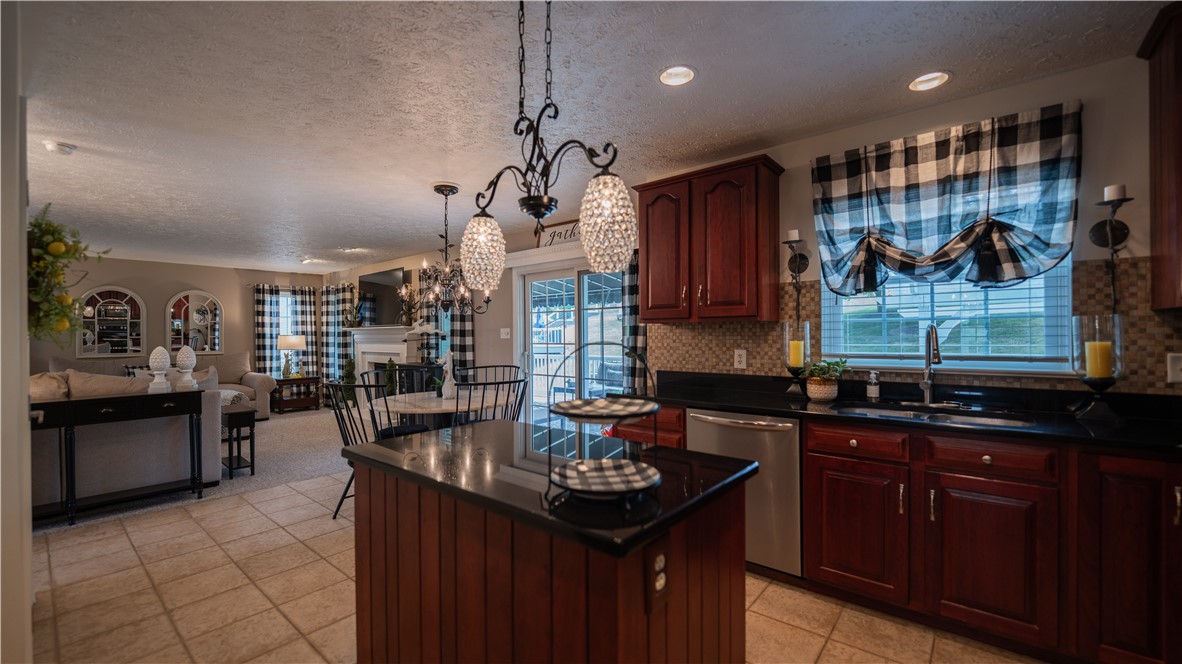 186 Valley View Dr