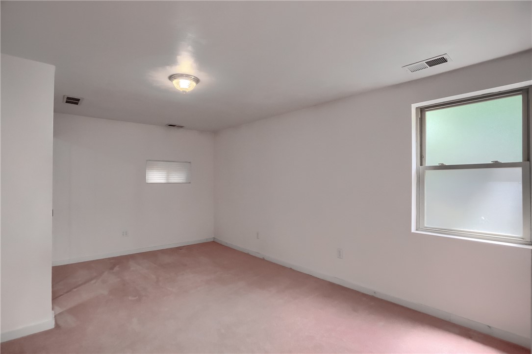 242 Churchill Rd